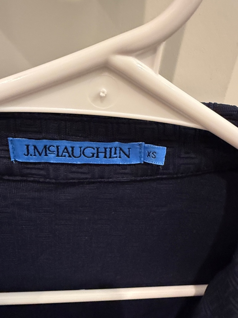 J. McLaughlin Navy Textured V-Neck Polo Top - Picture 2 of 4